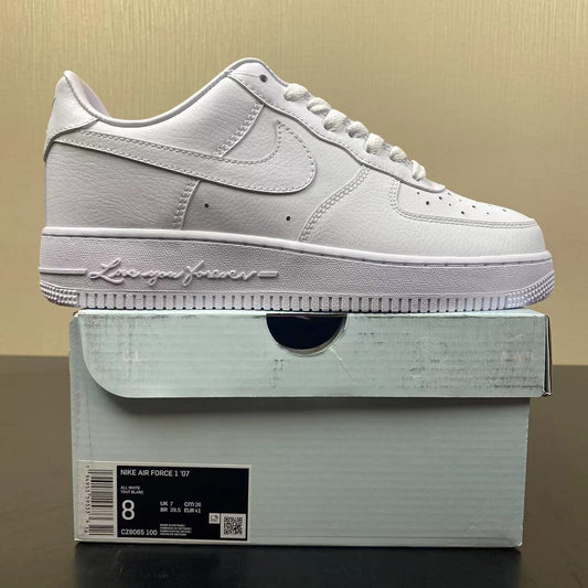 AIRFORCE 1 TRIPLE WHITE