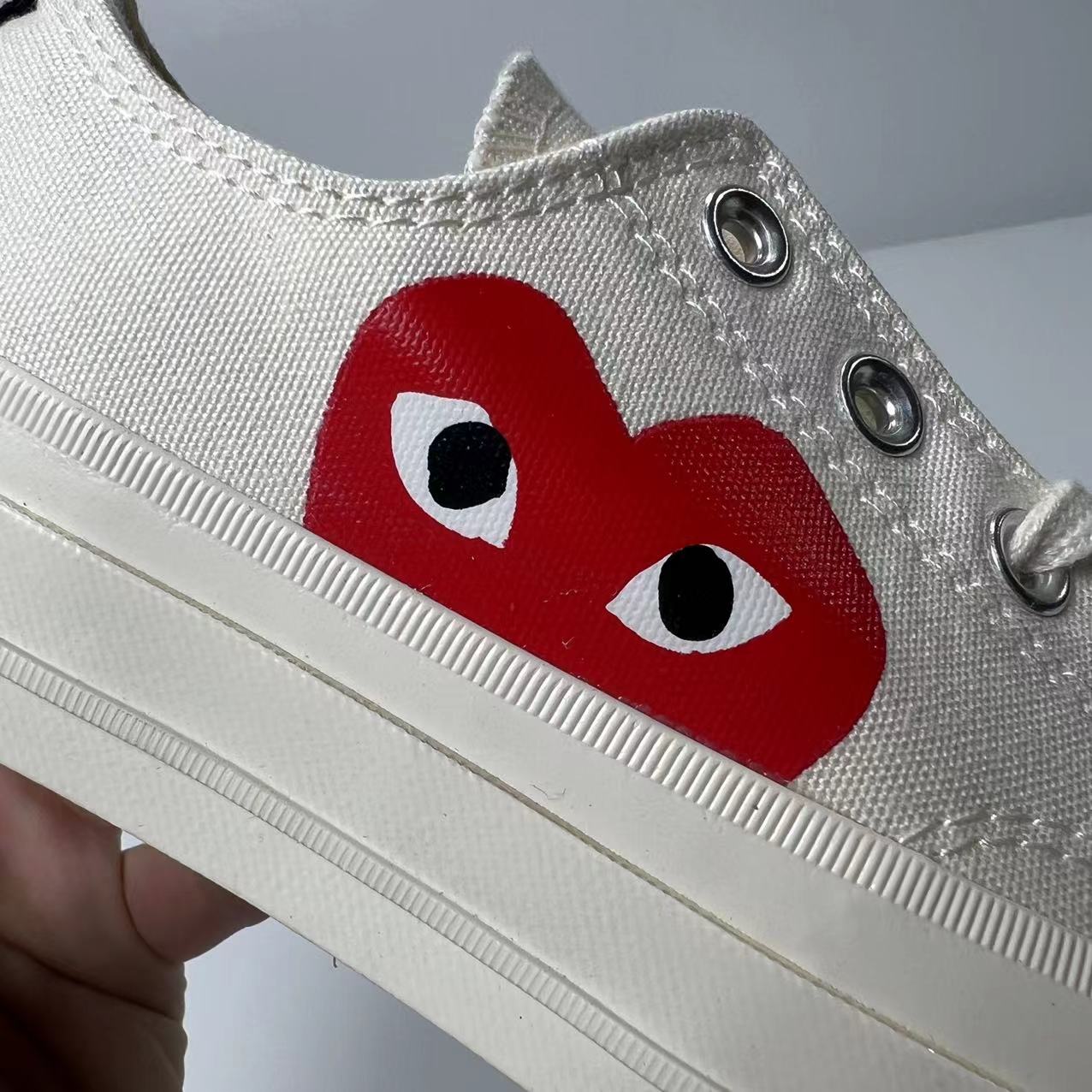 CONVERSE X COMME DES GARÇONS CDG PLAY CHUCK TAYLOR 'LOW-TOP WHITE'